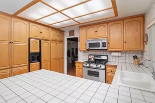24020 Avenida Crescenta, Valencia, CA 91355 - Photo 14