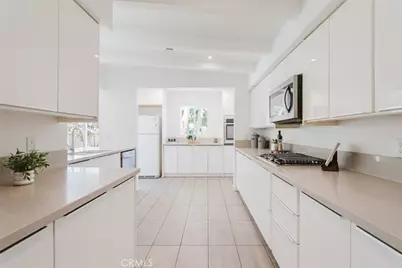 8547 Louise Avenue, Sherwood Forest, CA 91325 - Photo 16