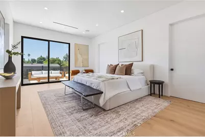 22816 Erwin, Los Angeles, CA 91367 - Photo 50