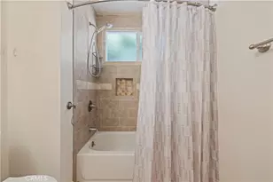 11201 Petit Ave, Los Angeles, CA 91344 - Photo 36