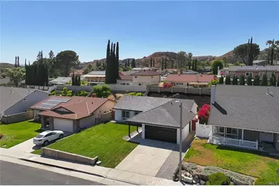 29147 Lotusgarden Drive, Canyon Country, CA 91387 - Photo 38