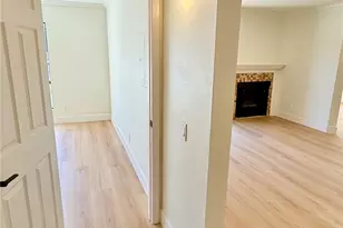 225 N Rose St, Burbank, CA 91505 - Photo 18