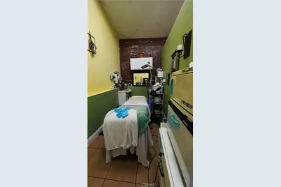 [Address not provided], Winnetka, CA 91306 - Photo 20