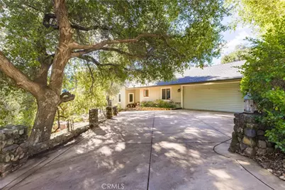 2305 Sugarloaf, Agoura, CA 91301 - Photo 2