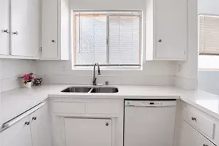 1101 Lincoln Blvd, Santa Monica, CA 90403 - Photo 12