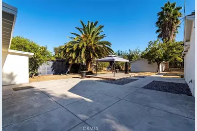 18942 Arminta Street, Reseda, CA 91335 - Photo 12