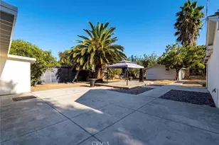 18942 Arminta St, Reseda, CA 91335 - Photo 12