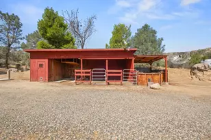 1567 O St, Wofford Heights, CA 93285 - Photo 32