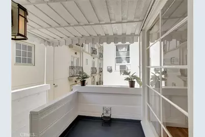 124 S Elm Drive #9, Beverly Hills, CA 90212 - Photo 4