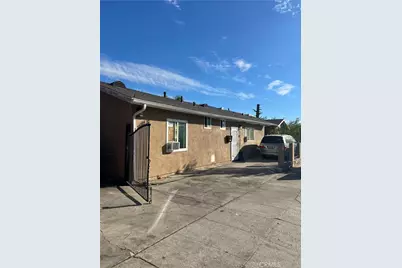 11826 Fellows, San Fernando, CA 91340 - Photo 6