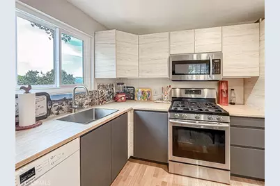 1059 Alta Vista, Simi Valley, CA 93063 - Photo 8