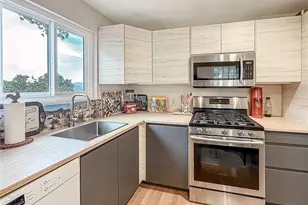 1059 Alta Vista, Simi Valley, CA 93063 - Photo 8