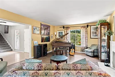 10640 Sylvia Ave, Porter Ranch, CA 91326 - Photo 12