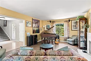 10640 Sylvia Ave, Porter Ranch, CA 91326 - Photo 12