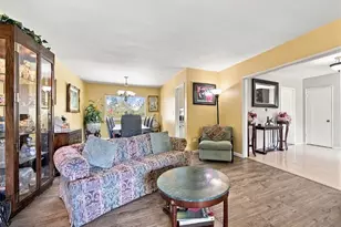 10640 Sylvia Ave, Porter Ranch, CA 91326 - Photo 16