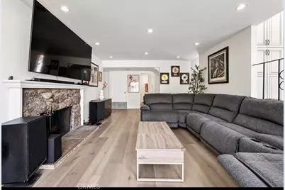10640 Sylvia Ave, Porter Ranch, CA 91326 - Photo 12
