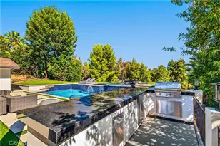 19541 Greenbriar Dr, Tarzana, CA 91356 - Photo 42