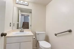27650 Ironstone Dr, Canyon Country, CA 91387 - Photo 18