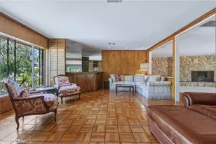 16172 Royal Oak Rd, Encino, CA 91436 - Photo 12