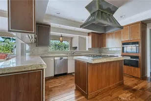 16172 Royal Oak Rd, Encino, CA 91436 - Photo 14