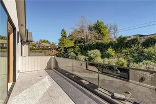 4050 Contera Rd, Encino, CA 91436 - Photo 34