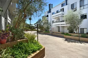 13331 Moorpark, Sherman Oaks, CA 91423 - Photo 44