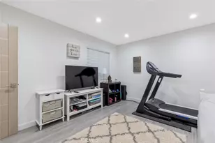 22444 Venido, Woodland Hills, CA 91364 - Photo 14