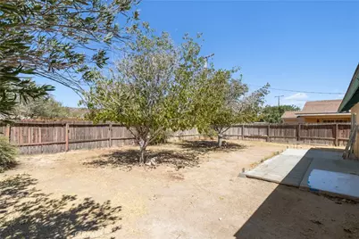 9331 Karen, California City, CA 93505 - Photo 30