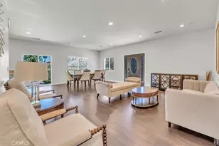 22720 Oxnard St, Woodland Hills, CA 91367 - Photo 22