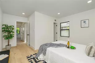 17200 Lanark St, Lake Balboa, CA 91406 - Photo 18