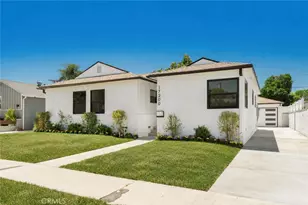 17200 Lanark St, Lake Balboa, CA 91406 - Photo 1