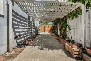 8101 Lemona, Los Angeles, CA 91402 - Photo 24