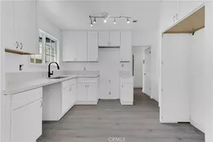 8101 Lemona, Los Angeles, CA 91402 - Photo 8