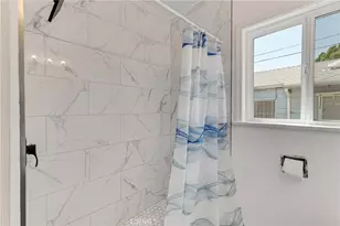 8101 Lemona, Los Angeles, CA 91402 - Photo 14
