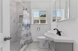 8101 Lemona, Los Angeles, CA 91402 - Photo 12
