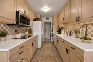 14141 Dickens, Sherman Oaks, CA 91423 - Photo 6
