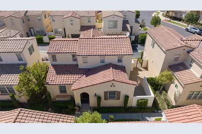 20304 Pienza Lane, Porter Ranch, CA 91326 - Photo 40