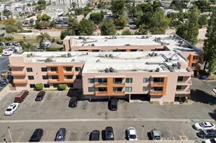 6815 Remmet Ave, Los Angeles, CA 91303 - Photo 20