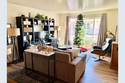 20327 Saticoy #304, Winnetka, CA 91306 - Photo 2