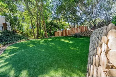 3183 N Laurel Canyon Blvd, Studio City, CA 91604 - Photo 20