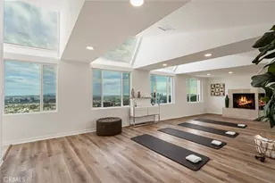 8527 Hedges Way, Los Angeles, CA 90069 - Photo 24