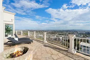 8527 Hedges Way, Los Angeles, CA 90069 - Photo 18