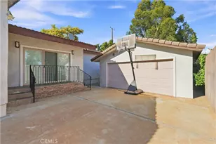 430 N Parish Pl, Burbank, CA 91506 - Photo 36