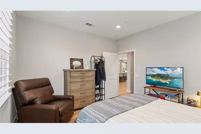 25041 Aspen Falls, Canyon Country, CA 91387 - Photo 24