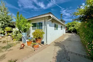 11454 Sunburst St, Sylmar, CA 91342 - Photo 34