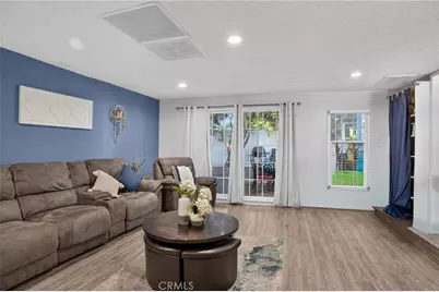 8330 Stansbury Avenue, Panorama City, CA 91402 - Photo 4