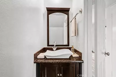 19620 Sherman Way Unit 1, Reseda, CA 91335 - Photo 12