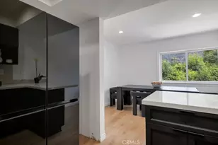 1015 N Michillinda, Pasadena, CA 91107 - Photo 12