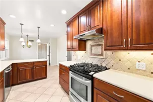 23709 Community St, West Hills, CA 91304 - Photo 26