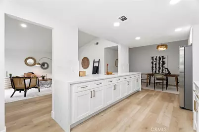 28189 Foxlane, Canyon Country, CA 91351 - Photo 10